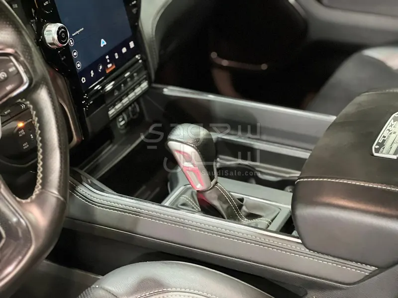 2022 دودج رام تي ار اكس