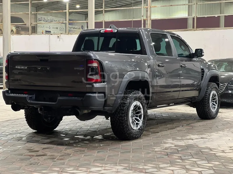 2022 دودج رام تي ار اكس