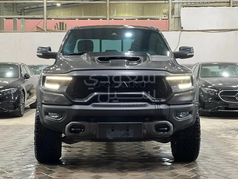 2022 دودج رام تي ار اكس