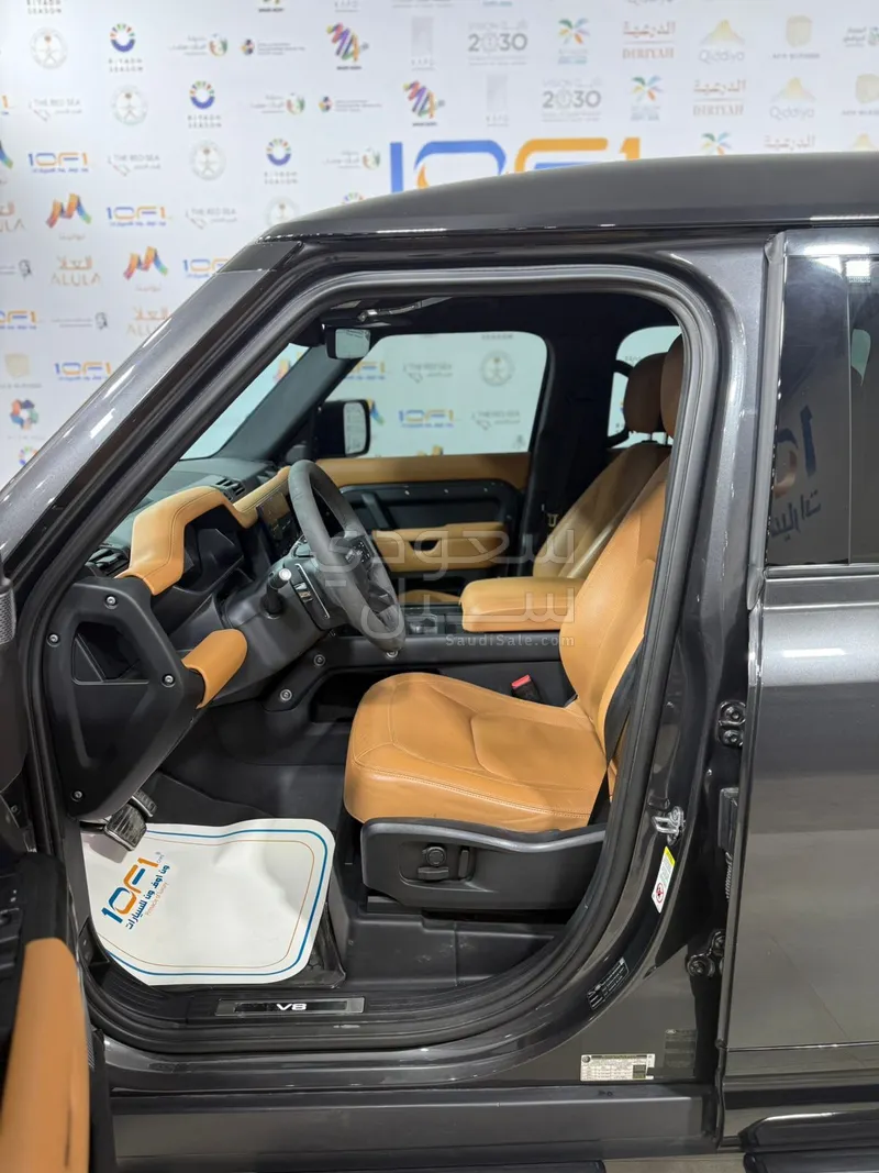 2023 لاند روفر ديفيندر اكس داينمك