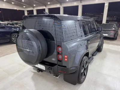 2023 لاند روفر ديفيندر اكس داينمك