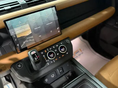 2023 لاند روفر ديفيندر اكس داينمك