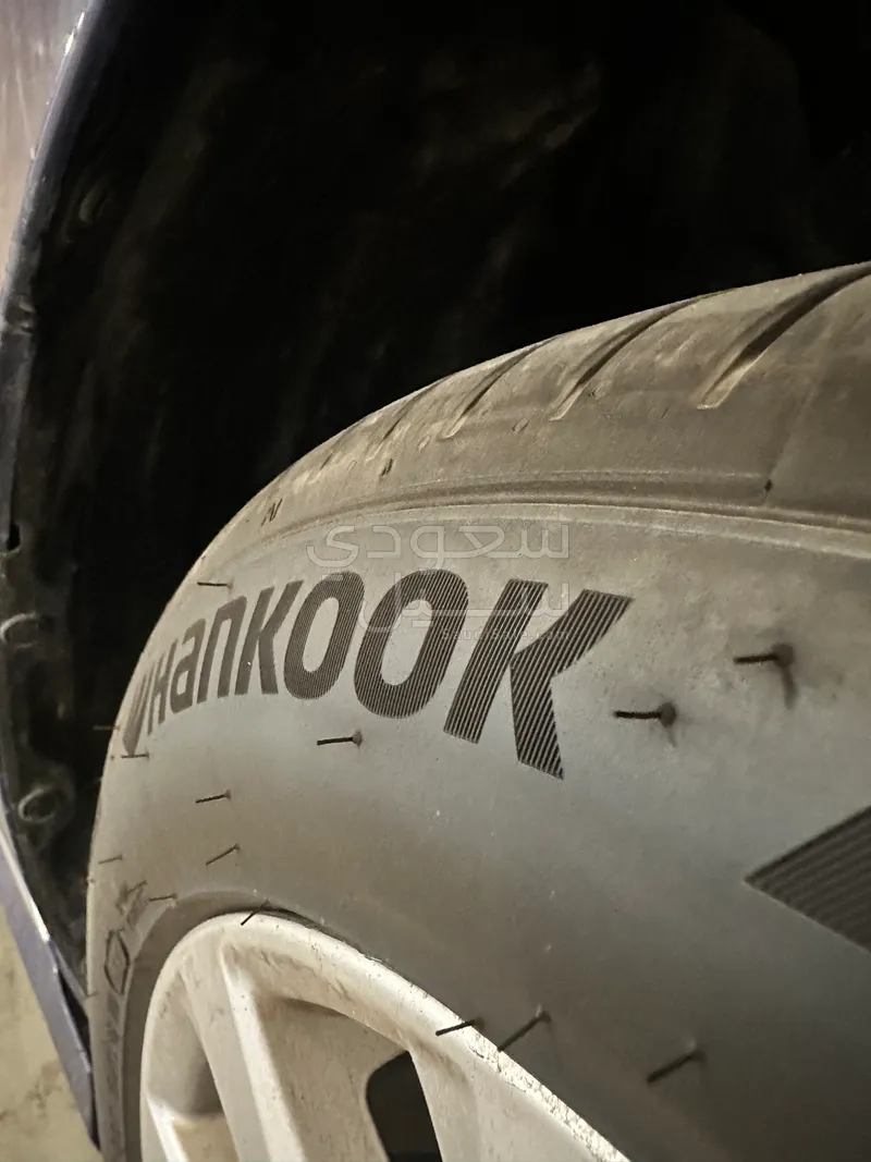 2019 تويوتا كامري جي ال اي