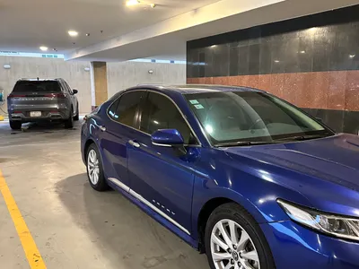 2019 تويوتا كامري جي ال اي