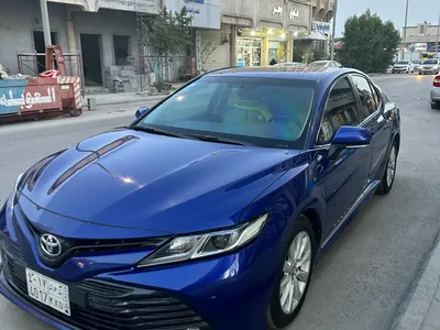 2019 تويوتا كامري جي ال اي