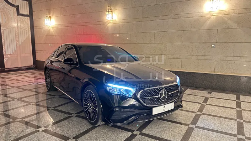 2025 مرسيدس - بنز إي 200