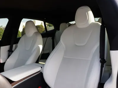 2023 تيسلا اس بليد