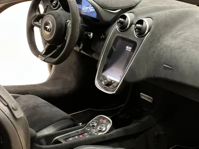 2020 مكلارين 600 إل تي