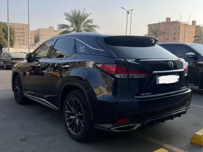 2022 لكزس أر إكس 350 إف