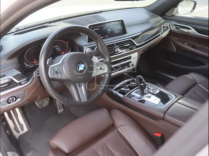 2020 بي ام دبليو الفئة السابعة 750 إل أي