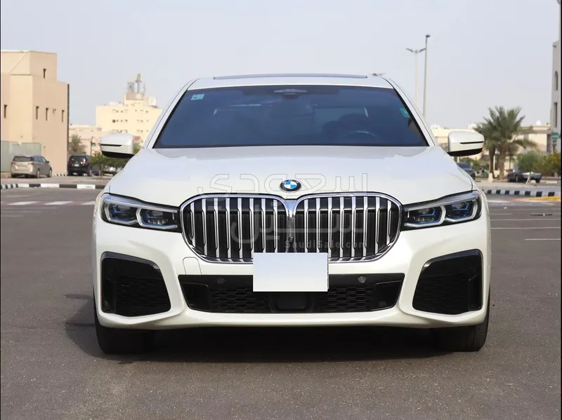 2020 بي ام دبليو الفئة السابعة 750 إل أي