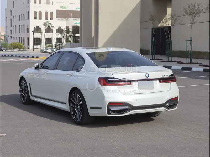 2020 بي ام دبليو الفئة السابعة 750 إل أي