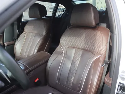 2020 بي ام دبليو الفئة السابعة 750 إل أي