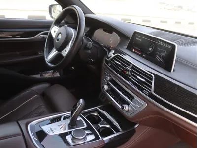 2020 بي ام دبليو الفئة السابعة 750 إل أي