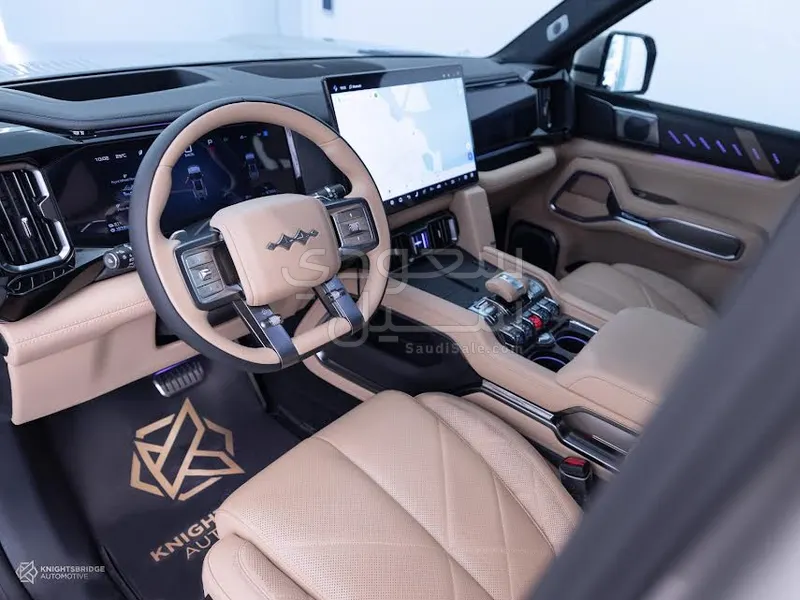 2025 بي واي دي ليوبارد 8