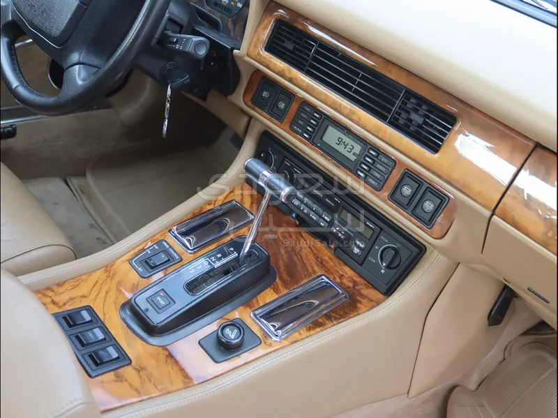 1993 جاكوار اكس جي اس