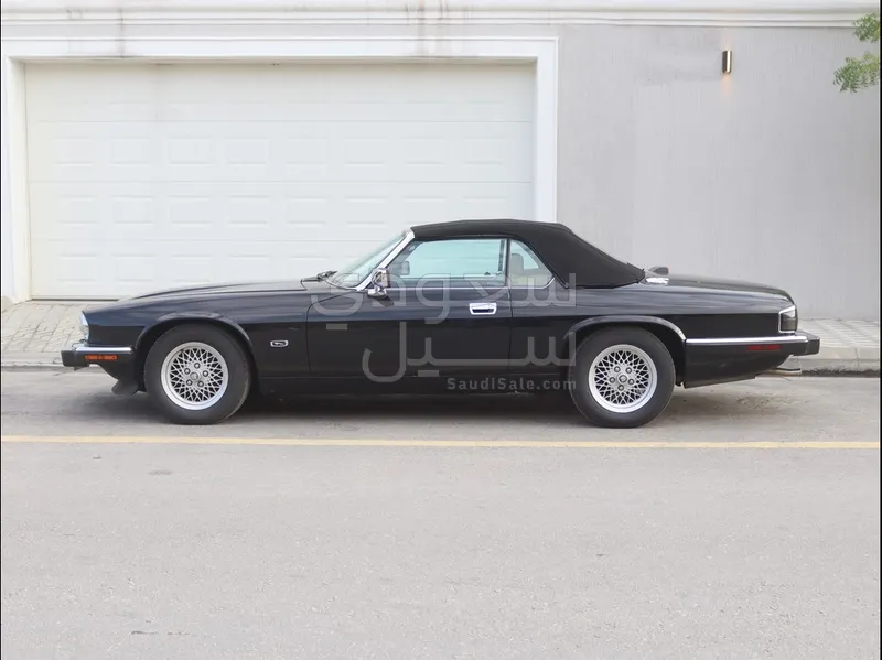 1993 جاكوار اكس جي اس