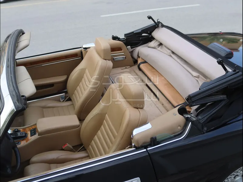 1993 جاكوار اكس جي اس