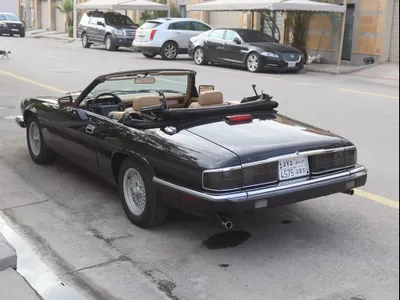 1993 جاكوار اكس جي اس