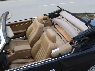 1993 جاكوار اكس جي اس