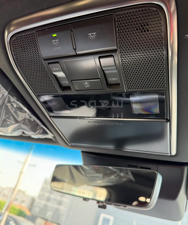 2025 لكزس إل إكس 600