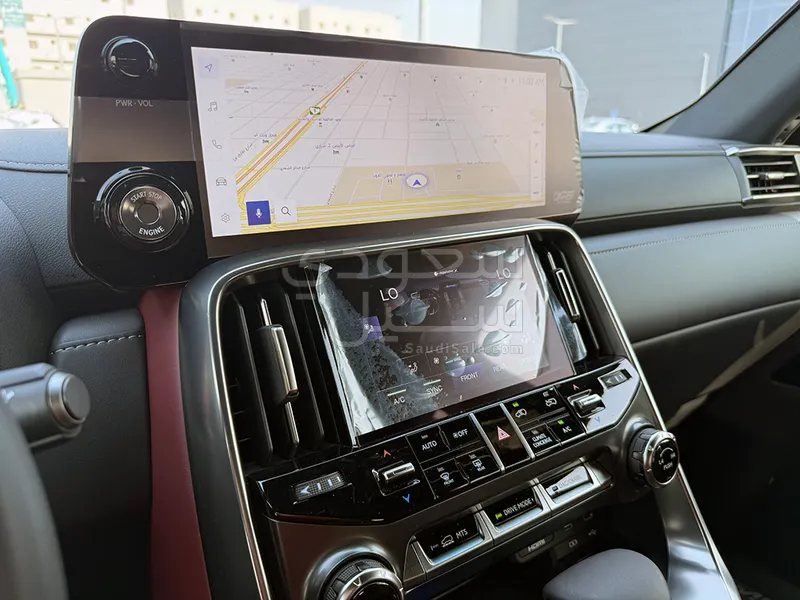 2025 لكزس إل إكس 600