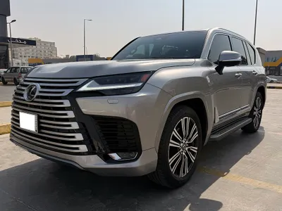 2025 لكزس إل إكس 600