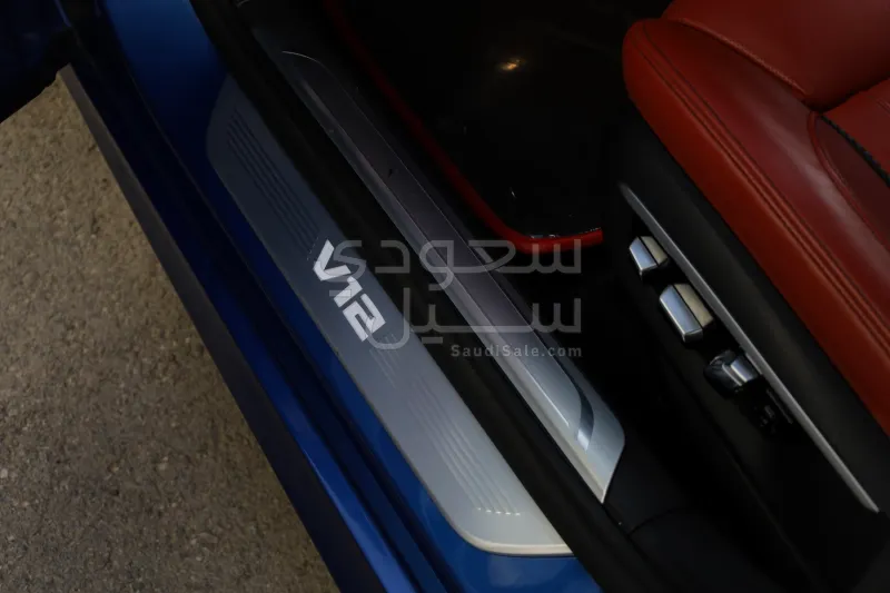 2017 بي ام دبليو الفئة السابعة 760 إل أي إم