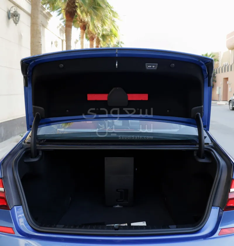 2017 بي ام دبليو الفئة السابعة 760 إل أي إم