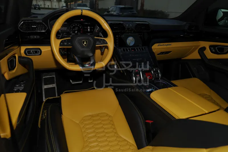 2022 لمبرجيني اوروس