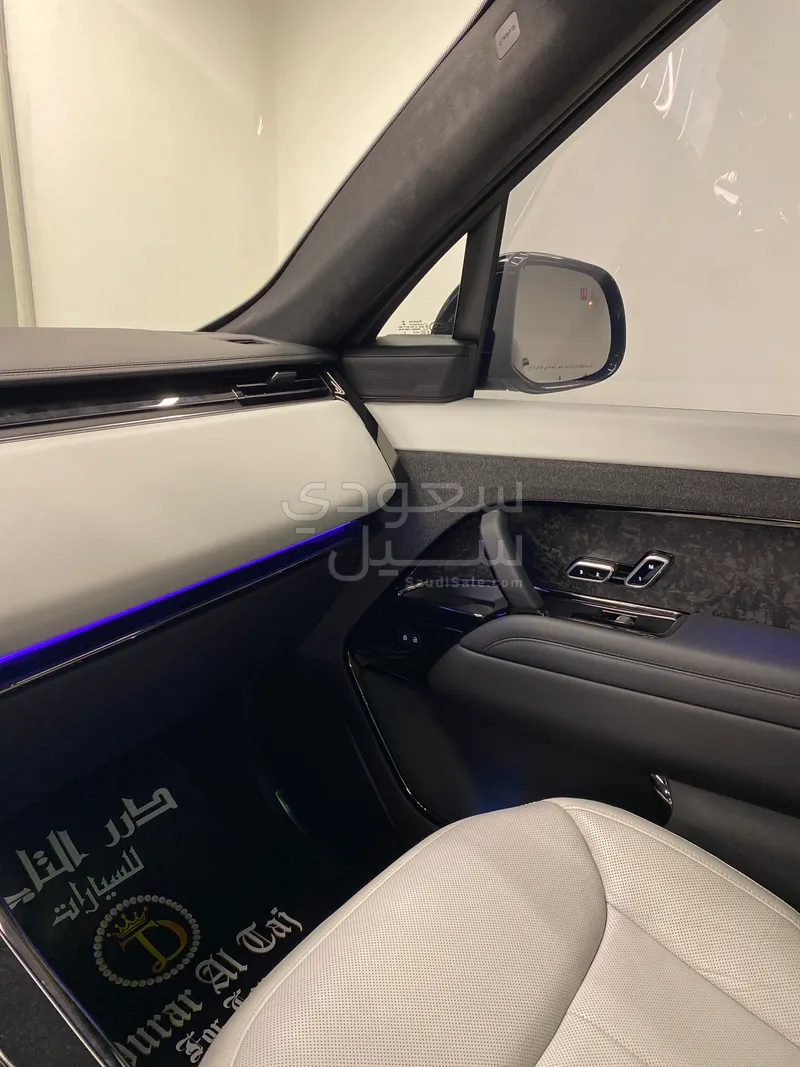 2023 لاند روفر رينج روفر سبورت فيرست اديشن