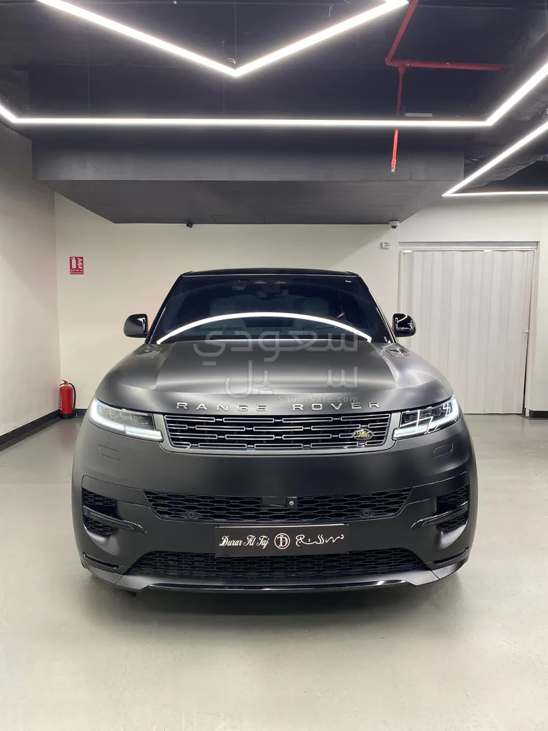 2023 لاند روفر رينج روفر سبورت فيرست اديشن