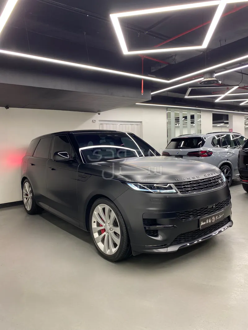 2023 لاند روفر رينج روفر سبورت فيرست اديشن