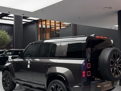 2025 لاند روفر ديفيندر اوكتا