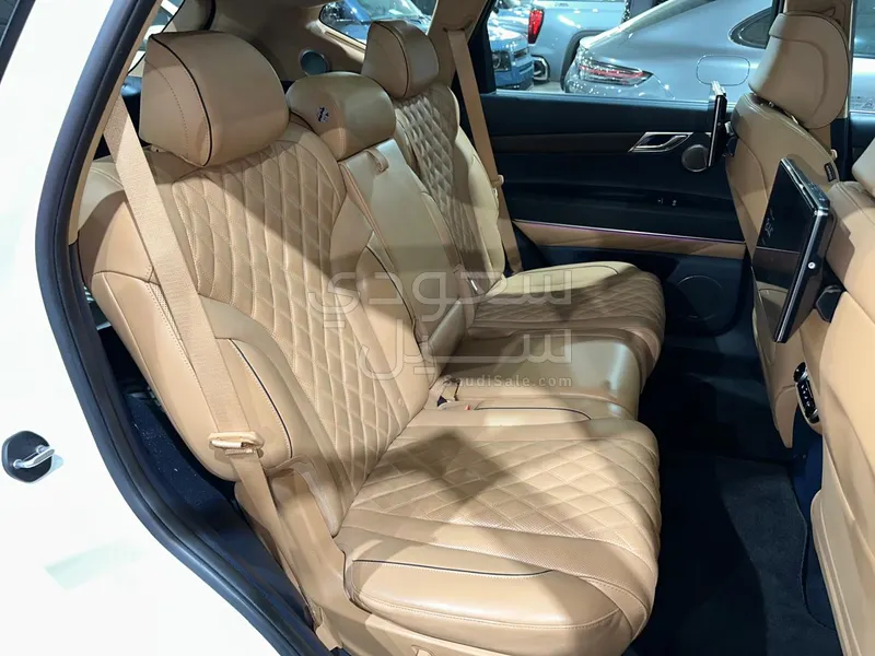 2023 جينيسيس جي في 80