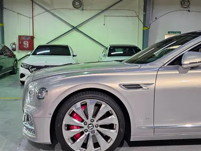 2020 بنتلي كونتيننتل فلاينج سبير الاصدار الاول