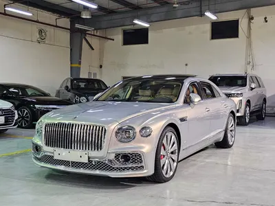 2020 بنتلي كونتيننتل فلاينج سبير الاصدار الاول