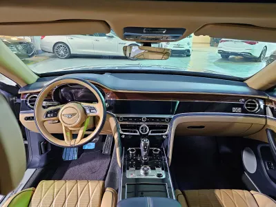 2020 بنتلي كونتيننتل فلاينج سبير الاصدار الاول