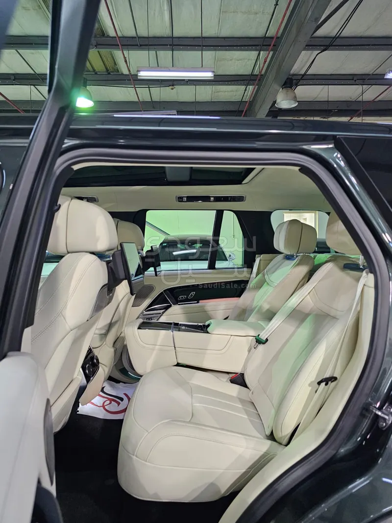 2025 لاند روفر رينج روفر اوتوبيوغرافي