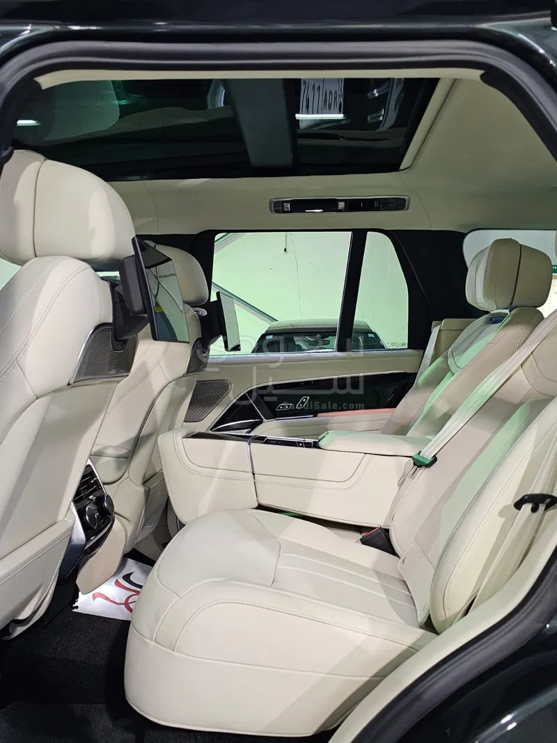 2025 لاند روفر رينج روفر اوتوبيوغرافي