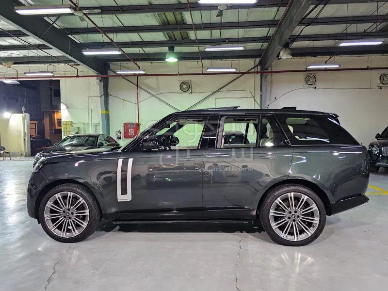 2025 لاند روفر رينج روفر اوتوبيوغرافي