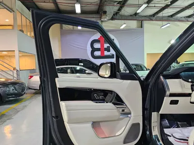 2025 لاند روفر رينج روفر اوتوبيوغرافي