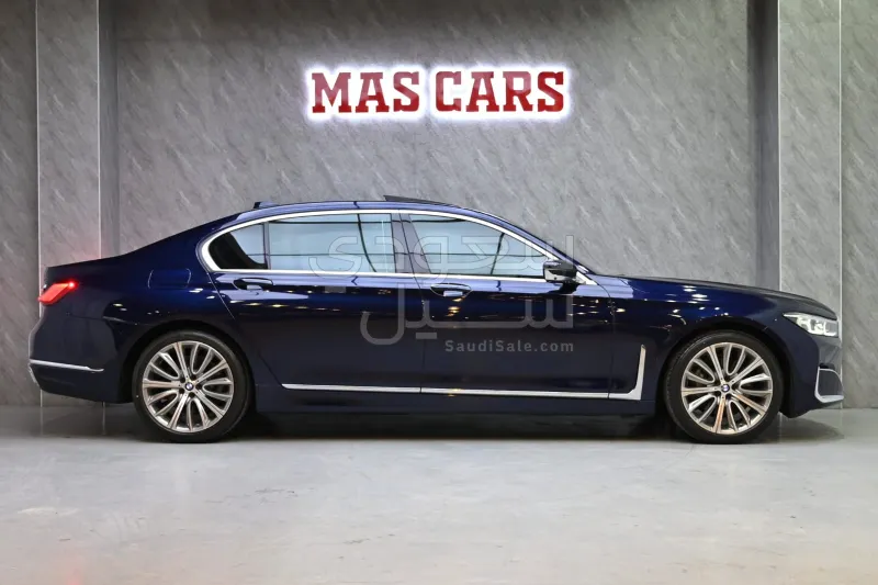 2021 بي ام دبليو الفئة السابعة 730 إل أي