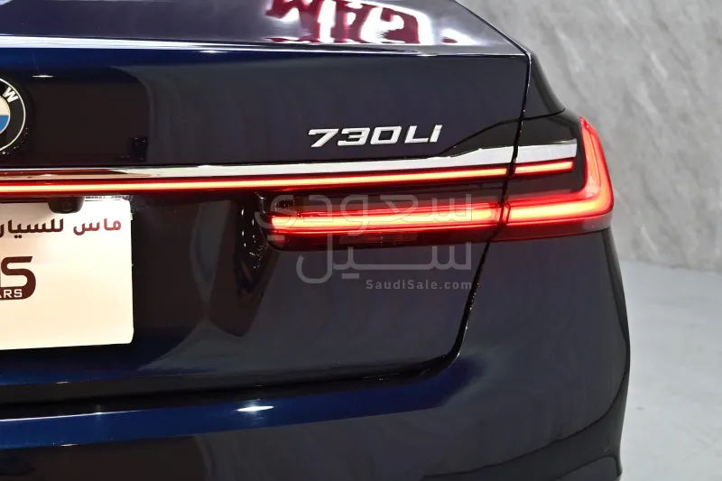 2021 بي ام دبليو الفئة السابعة 730 إل أي