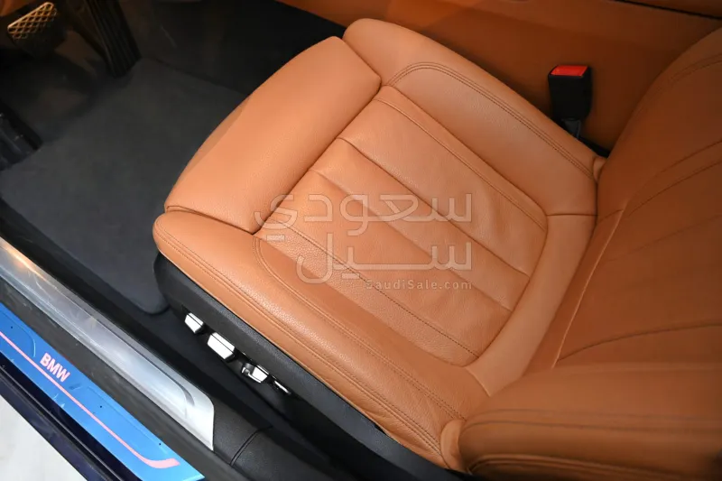 2021 بي ام دبليو الفئة السابعة 730 إل أي