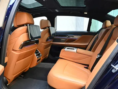 2021 بي ام دبليو الفئة السابعة 730 إل أي