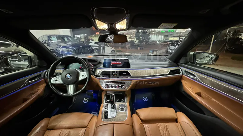 2021 بي ام دبليو الفئة السابعة 730 إل أي