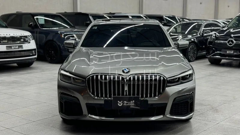 2021 بي ام دبليو الفئة السابعة 730 إل أي