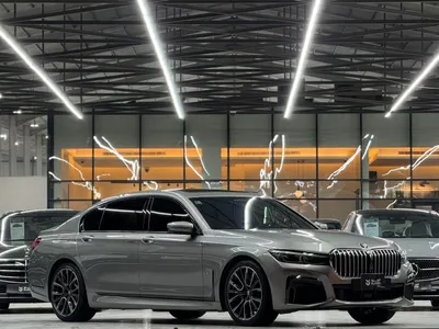 2021 بي ام دبليو الفئة السابعة 730 إل أي