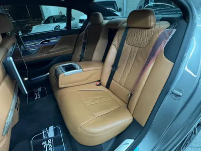 2021 بي ام دبليو الفئة السابعة 730 إل أي